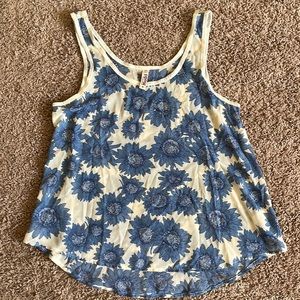 Women’s floral tank top M